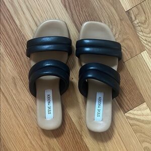 Steve Madden Black and Tan Minimalist Sandals